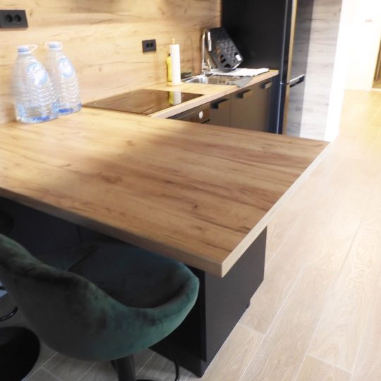 Stan VERUDA, ADAPTIRANO LIJEPO, VRT S PALMAMA150M2, DVA PARKINGA