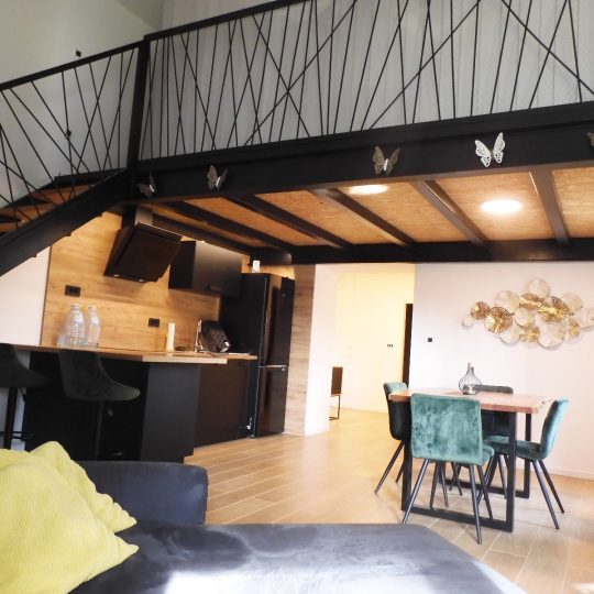 Stan VERUDA, ADAPTIRANO LIJEPO, VRT S PALMAMA150M2, DVA PARKINGA