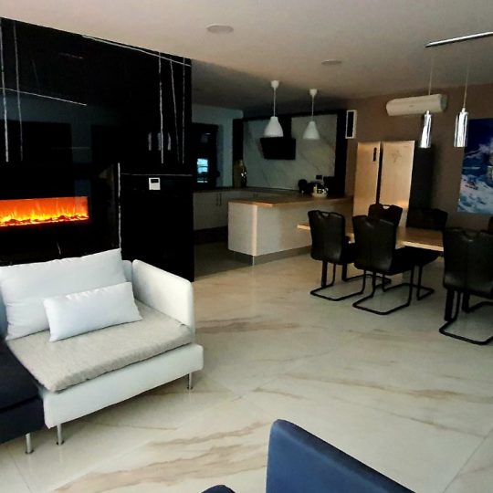 PREMANTURA KUĆA, PREDIVNA KUĆA S POGLEDOM NA MORE