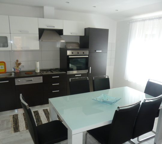 Fažana Valbandon, kuća sa dva stana