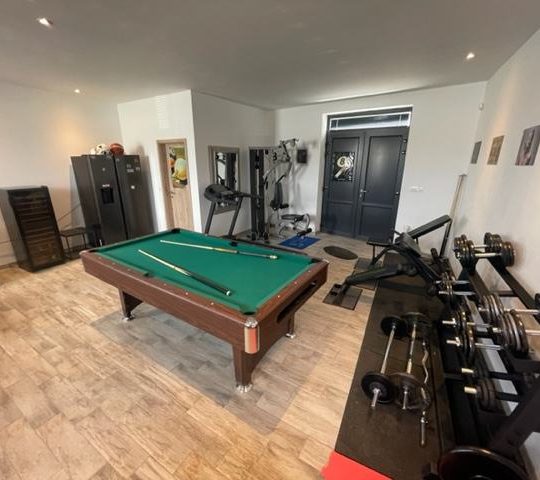 Luxusvilla mit Grundstück