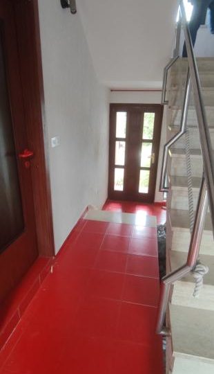 Pula, Haus 268 m2, ruhige Gegend, 163 m2 Garten