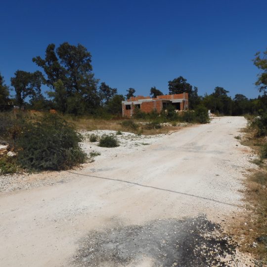 PERUŠKI, GRAĐEVINSKO ZEMLJIŠTE 437m2