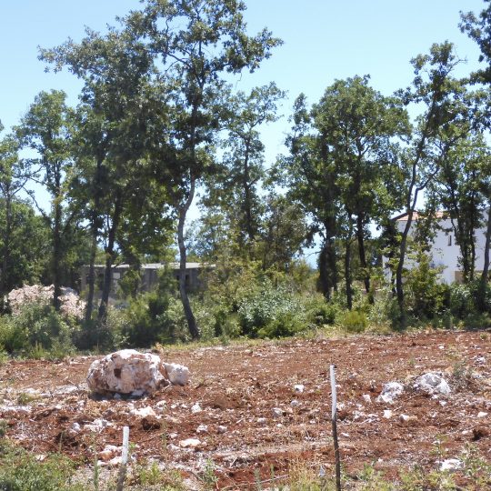 PERUŠKI, GRAĐEVINSKO ZEMLJIŠTE 437m2