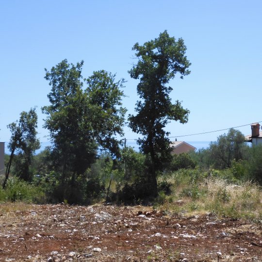 PERUŠKI, GRAĐEVINSKO ZEMLJIŠTE 437m2
