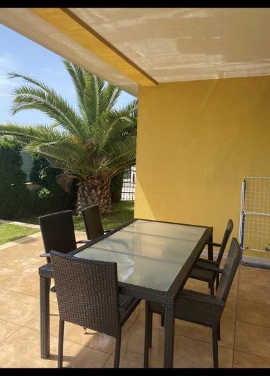 Fažana, villa 200 m2, blizina mora, bazen, odlična lokacija
