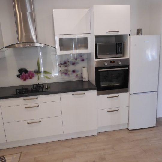 House PULA, 3 KM TO PULA, 4 KM TO MEDULINA, THREE BEDROOMS