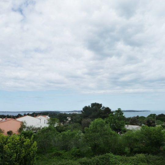 ШТИНЯНСКИЙ ДОМ С ТЕРРАСОЙ ВИДОМ НА МОРЕ