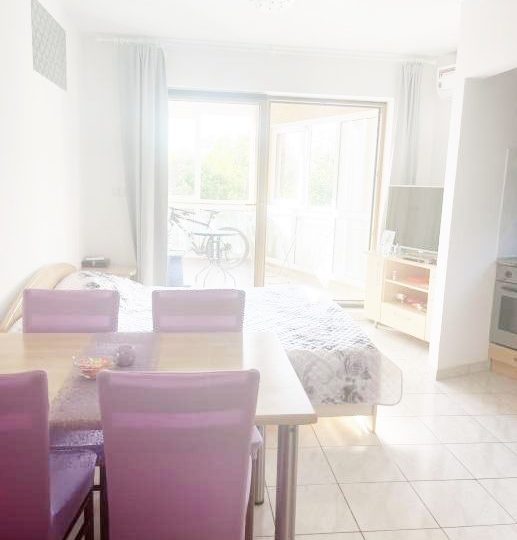 MEDULIN, STUDIO APARTMENT WITH TERRACE, ON THE RIVA MEDULIN, READY TO MOVE IN IMMEDIATELY