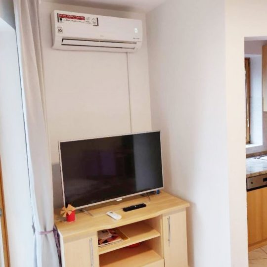 MEDULIN, STUDIO APARTMENT WITH TERRACE, ON THE RIVA MEDULIN, READY TO MOVE IN IMMEDIATELY
