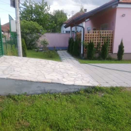 Дом, СЕРБИЯ, КРУСЕВАЦКИЙ РАЙОН, €48 000
