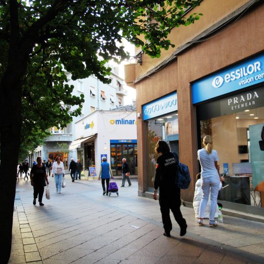 Stan PULA, CENTAR, TERASA IZ DNEVNOG