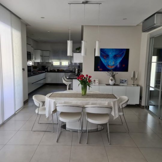 Okolica Banjola prekrasna villa sa bazenom 200m od plaže