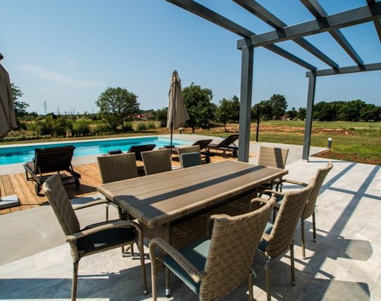House MEDULIN, SURROUNDINGS, SWIMMING POOL, PLEASANT, QUIET ENVIRONMENT
