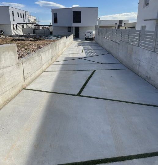 DVIJE PREKRASNE MODERNE VILLE (prodaja)