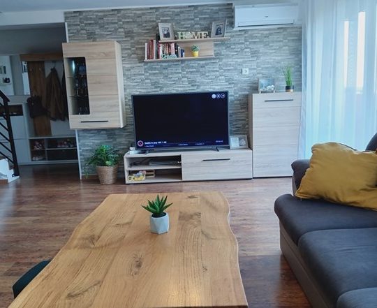 КВАРТИРА НА ВЕЛИ ВРХ, 108м2