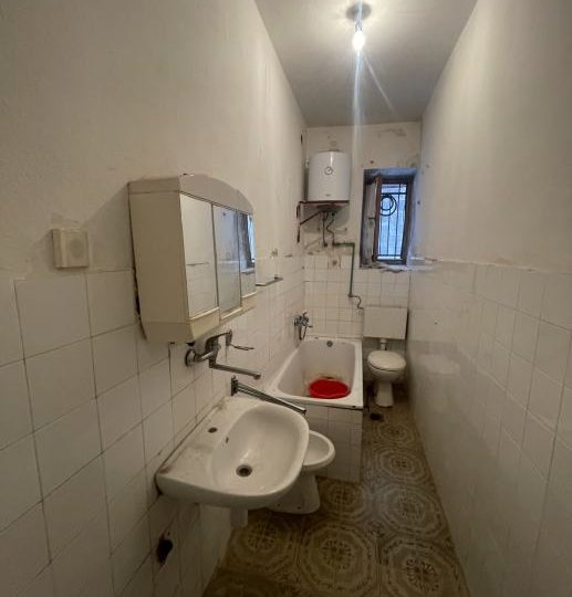 Apartment on the ground floor (ideal for rent to students) (sale)