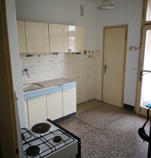 Apartment to be renovated, 76 m2