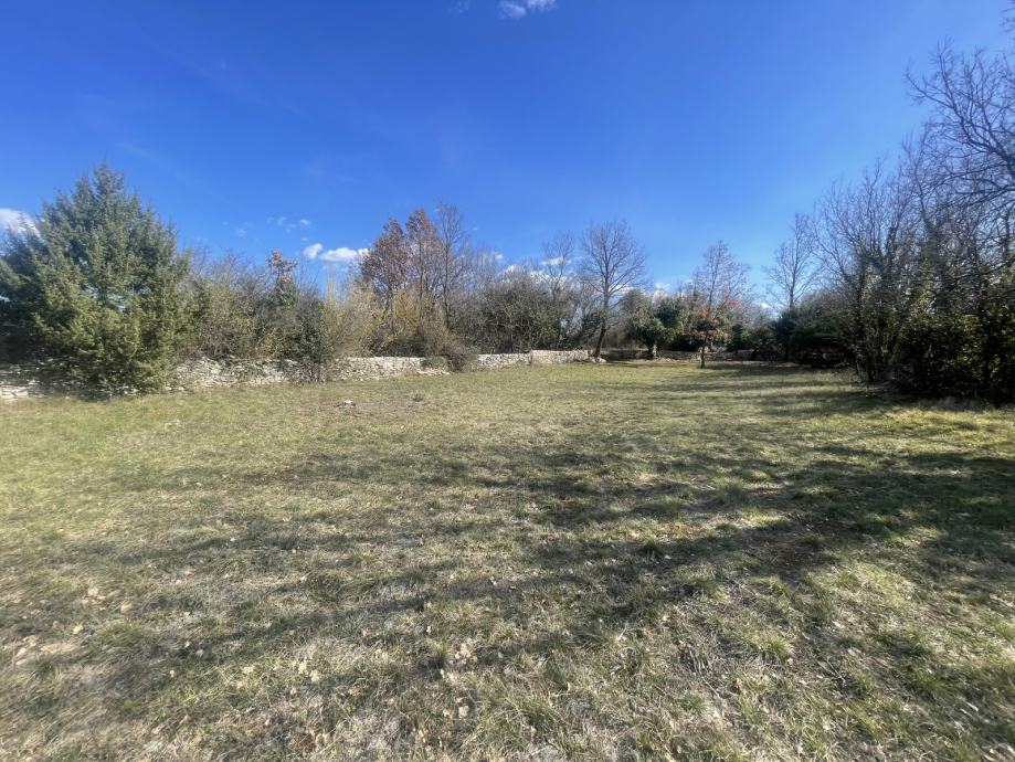 vodnjan-8000-m2-slika-190306348