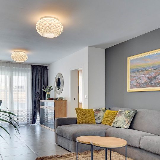 Modernes einstöckiges Haus im Zentrum von Medulin