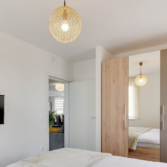 Modernes einstöckiges Haus im Zentrum von Medulin