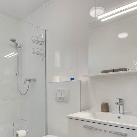 Modernes einstöckiges Haus im Zentrum von Medulin