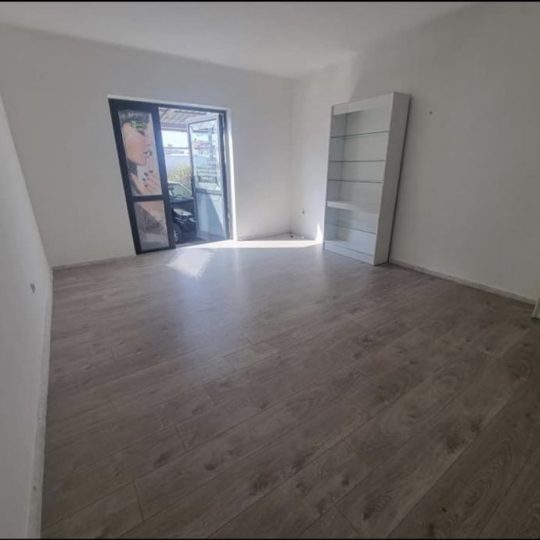 Gewerbeimmobilien zu vermieten, Šijana