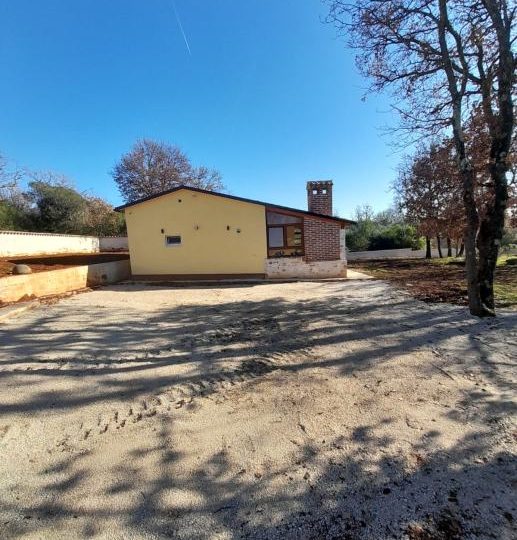 IMMOBILIEN IN ZELENIL!!! (Verkauf)