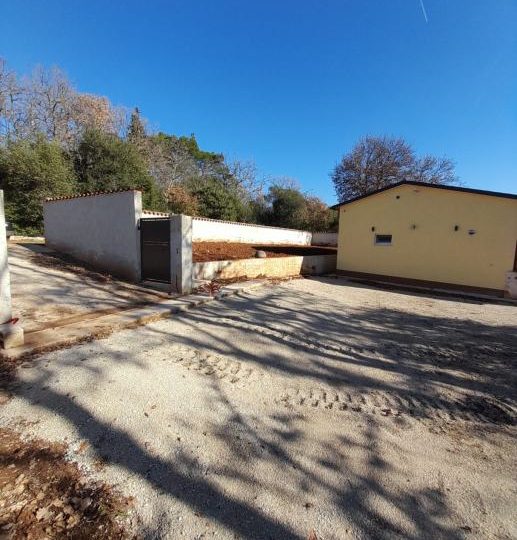 IMMOBILIEN IN ZELENIL!!! (Verkauf)
