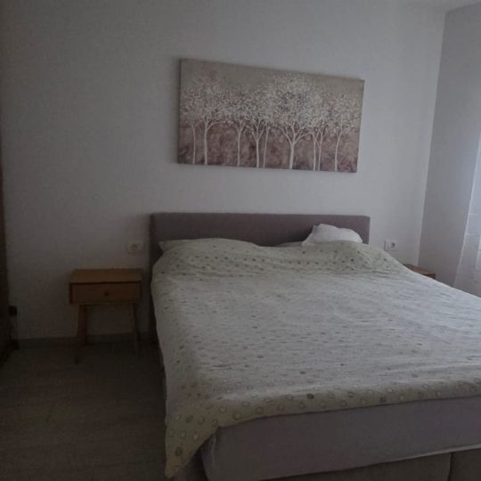 Veruda, dvosobni stan s vrtom i parkirnim mjestima – Top lokacija!