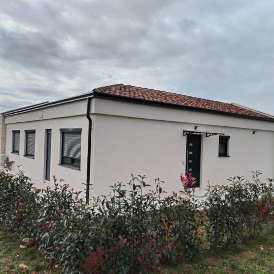 Okolica : Vodnjana, 93.00 m2, novoopremljena kuća