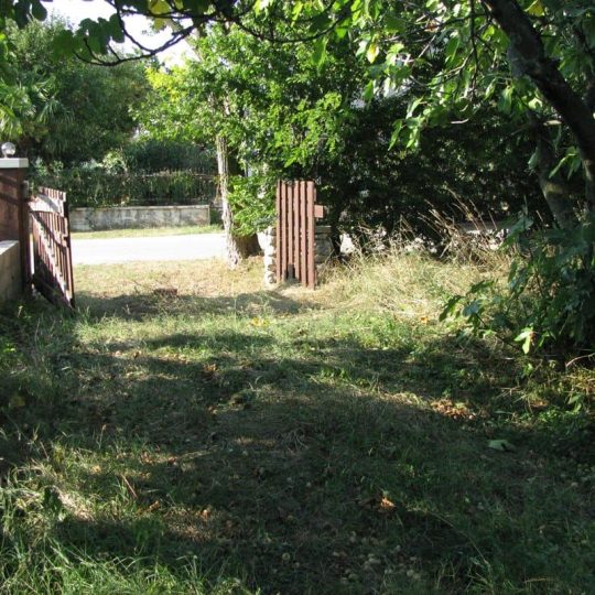 Grundstück in Barban, Istrien (1329 m²) – Dringender Verkauf, Gelegenheit!