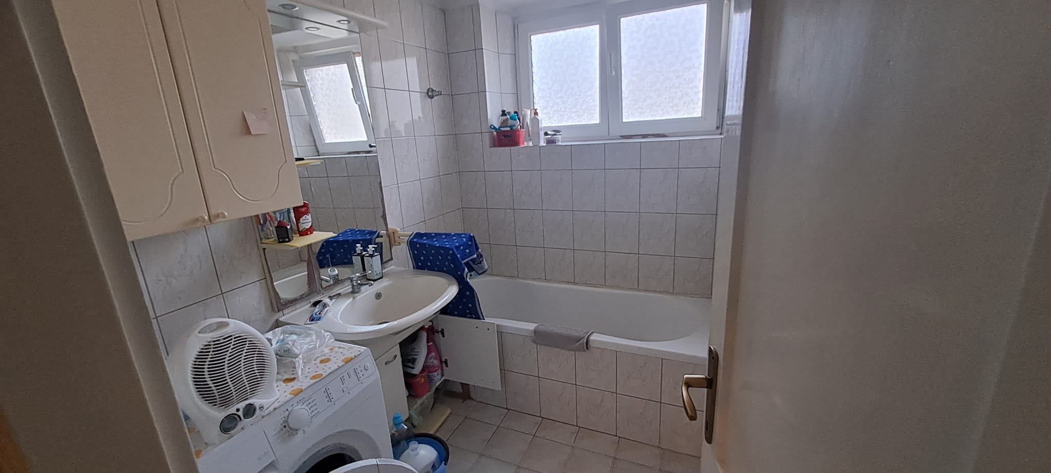 0879b691-67ed-4bbc-b6c0-cc78d5bba972