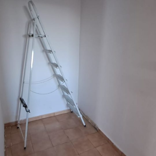Prostrani stan na Vidikovcu s pogledom na grad
