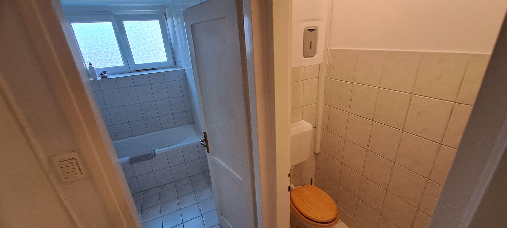 ad69faa9-064b-4fdb-95a6-a25e65611944