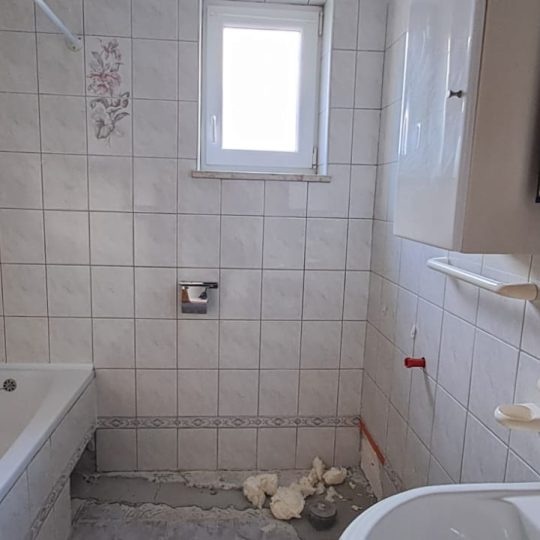 Prostrani stan na Vidikovcu s pogledom na grad
