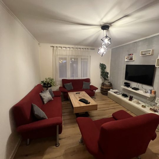 WOHNUNG AUF VELI VRH!!! ORDNUNGSGEMÄSSE DOKUMENTATION!!! (Verkauf)
