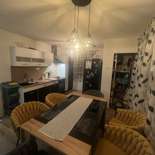 WOHNUNG AUF VELI VRH!!! ORDNUNGSGEMÄSSE DOKUMENTATION!!! (Verkauf)