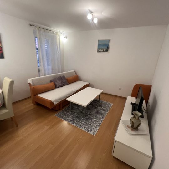 ROVINJ!!! WOHNUNG MIT EINEM SCHLAFZIMMER!!! (Verkauf)