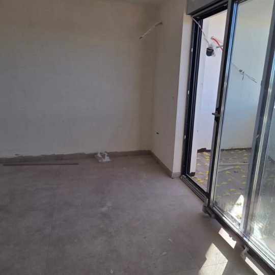 PREKRASAN STAN S POGLEDOM NA MORE – PEROJ, 65 m²