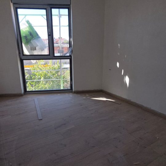 PREKRASAN STAN S POGLEDOM NA MORE – PEROJ, 65 m²