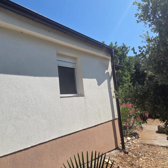 Vikendica s prekrasnim pogledom na more – Kavran, 53 m² + velika okućnica