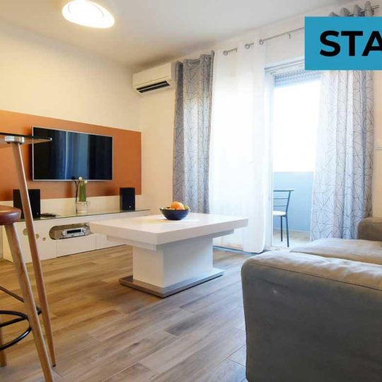 IZVANREDNA PRILIKA! Tri potpuno opremljena stana u novogradnji (2018.) – CENTAR PULE