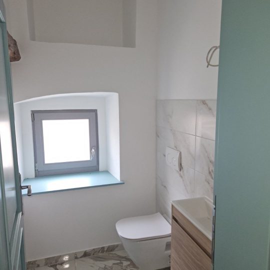 OPPORTUNITY!!! – STONE HOUSE IN THE CENTRE OF THE VILLAGE – 105 m² + YARD (for sale)