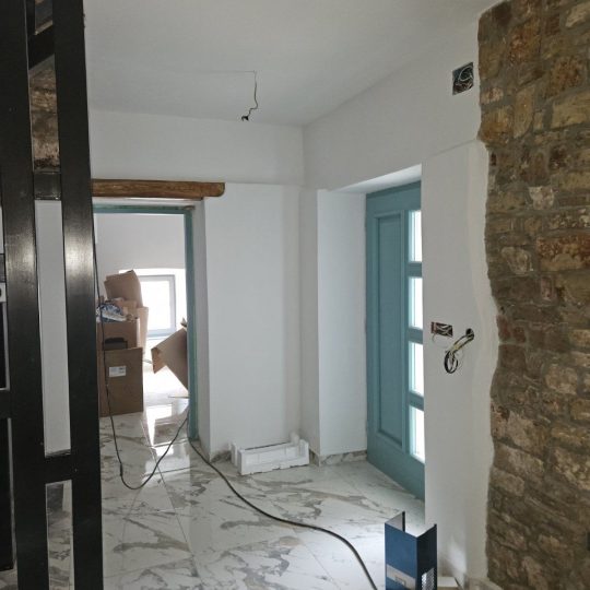 OPPORTUNITY!!! – STONE HOUSE IN THE CENTRE OF THE VILLAGE – 105 m² + YARD (for sale)