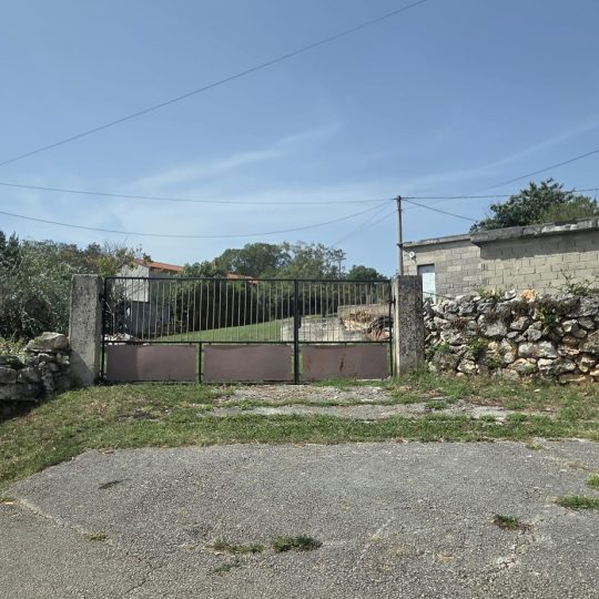Građevinsko zemljište s pogledom na more – Koromani, Istra