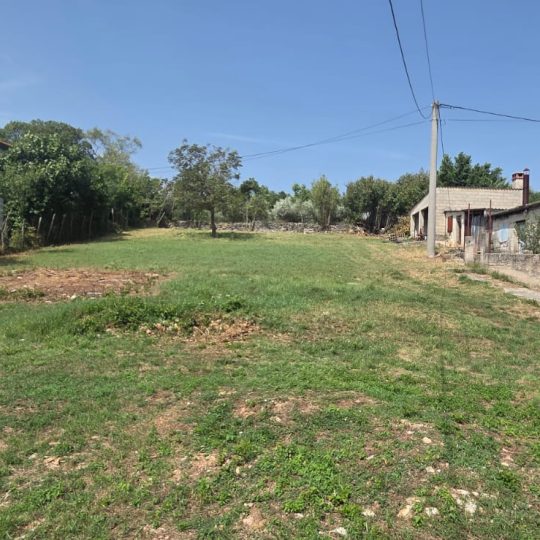 Građevinsko zemljište s pogledom na more – Koromani, Istra