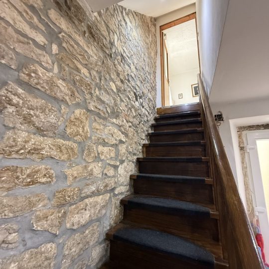 ATTRACTIVE STONE HOUSE 208 m² – 4 FLOORS – POTENTIAL FOR 4 BEDROOMS (for sale)