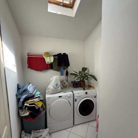 ATTRACTIVE STONE HOUSE 208 m² – 4 FLOORS – POTENTIAL FOR 4 BEDROOMS (for sale)