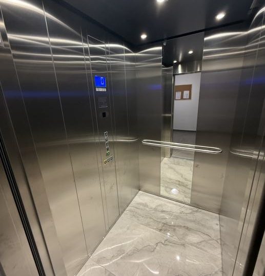 TOP LOCATION – MONVIDAL, 2BR + PARKING, MODERN BUILDING WITH ELEVATOR! (sale)